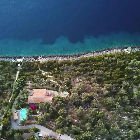 Nautique - Waterfront Villa